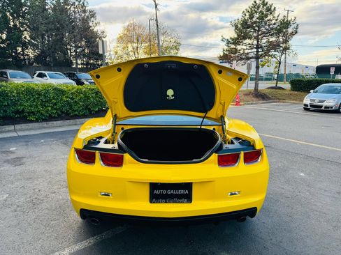 Used 2011 Chevrolet Camaro LT image 15