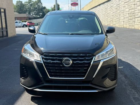 Used 2021 Nissan Kicks S FWD image 3