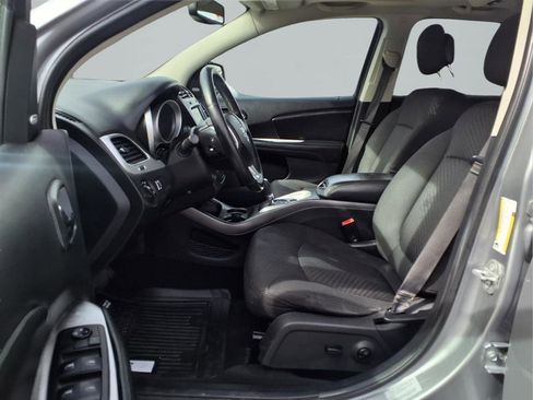 Used 2015 Dodge Journey SXT w/ Sun/Sound Group image 9