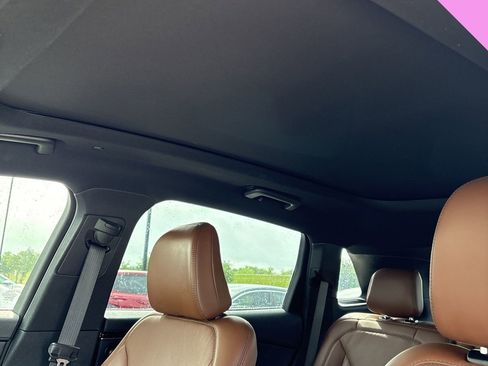 Used 2022 Lincoln Nautilus Reserve w/ Equipment Group 201A image 18