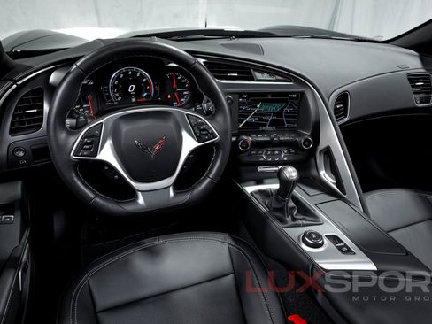 Used 2019 Chevrolet Corvette Grand Sport w/ Carbon Flash Badge Package RWD image 29