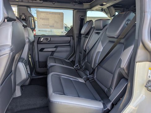 New 2025 Ford Bronco Outer Banks AWD/4WD image 26