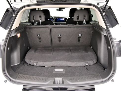 Used 2024 Buick Encore GX Sport Touring image 7