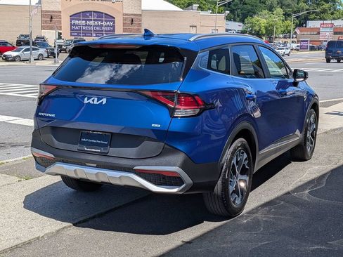 Certified 2024 Kia Sportage EX AWD/4WD image 6