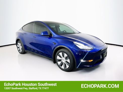 Used 2022 Tesla Model Y Long Range AWD/4WD image 1