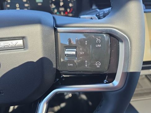 New 2026 Land Rover Discovery Sport Landmark AWD/4WD image 18