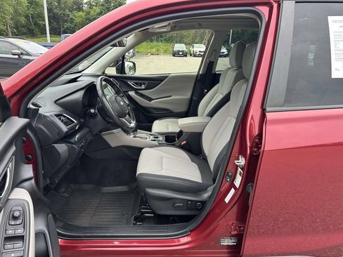 Certified 2023 Subaru Forester Premium AWD/4WD image 16