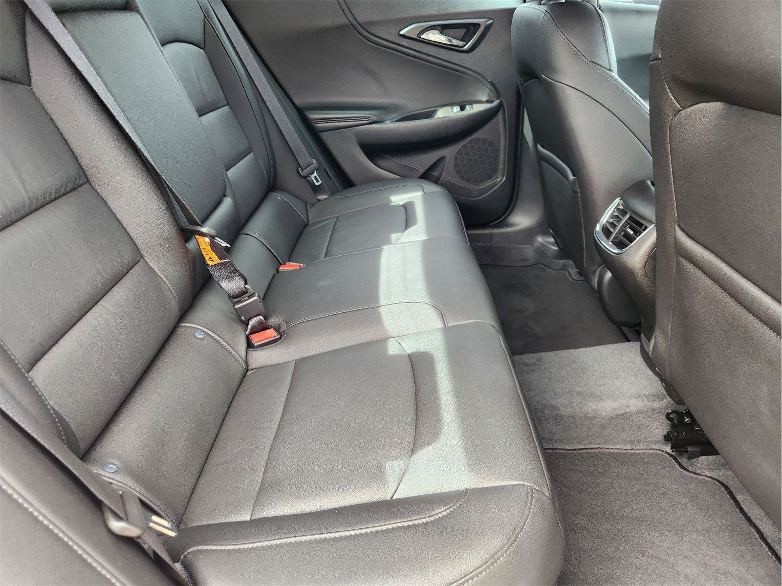 Used 2019 Chevrolet Malibu LT w/ LT Plus Package FWD image 31