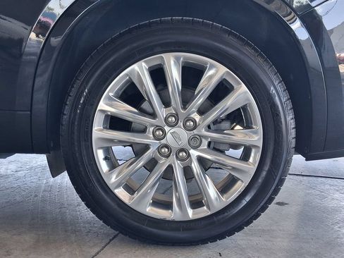 Used 2022 Cadillac XT6 Premium Luxury FWD image 28
