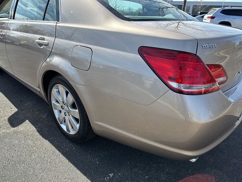 Used 2007 Toyota Avalon XLS FWD image 25