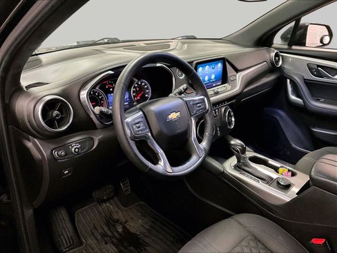 Used 2019 Chevrolet Blazer LT image 12