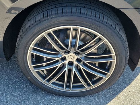 New 2026 Porsche Macan image 13