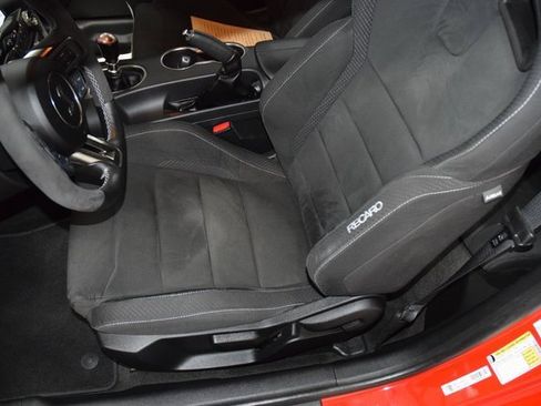 Used 2017 Ford Mustang Shelby GT350 w/ Electronics Package image 38