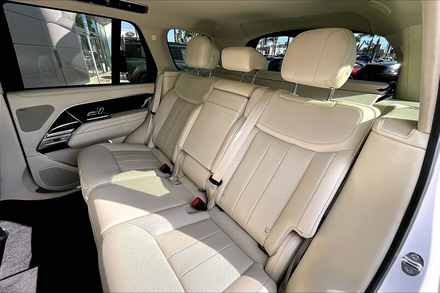 Certified 2023 Land Rover Range Rover SE AWD/4WD image 23