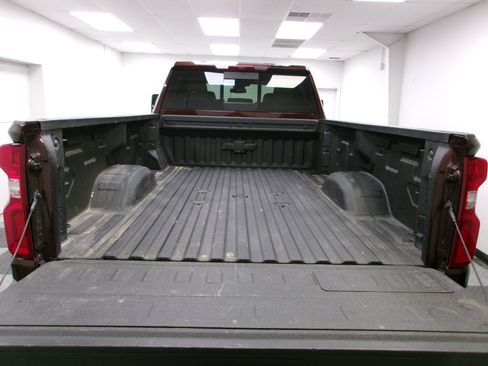 Used 2024 Chevrolet Silverado 2500 LTZ w/ LTZ Convenience Package AWD/4WD image 11