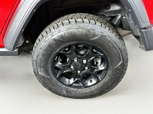 Used 2023 Jeep Wrangler Unlimited AWD/4WD image 11