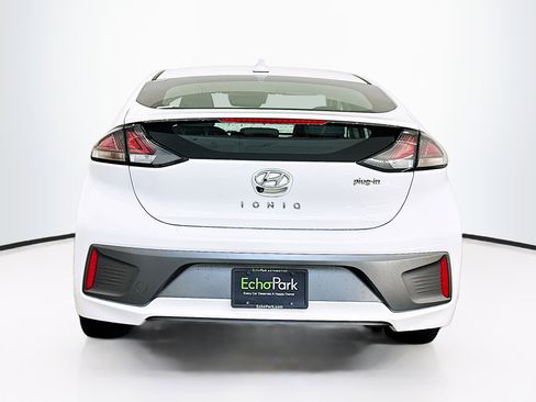 Used 2020 Hyundai Ioniq SEL image 7