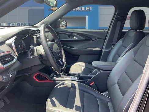 Used 2022 Chevrolet TrailBlazer RS w/ Technology Package FWD image 21