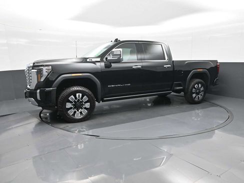New 2025 GMC Sierra 2500 Denali w/ Technology Package image 4