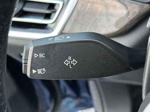 Used 2023 BMW X6 xDrive40i w/ M Sport Package image 24