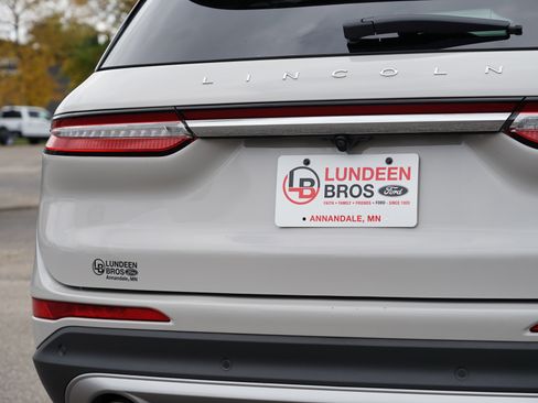 Used 2022 Lincoln Corsair Reserve w/ Elements Package image 12