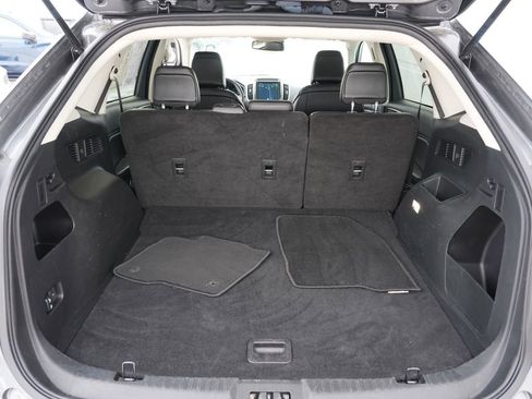 Used 2024 Ford Edge SEL image 29