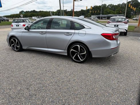 Used 2020 Honda Accord Sport image 13