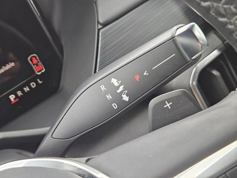 Used 2025 GMC Acadia Elevation image 27