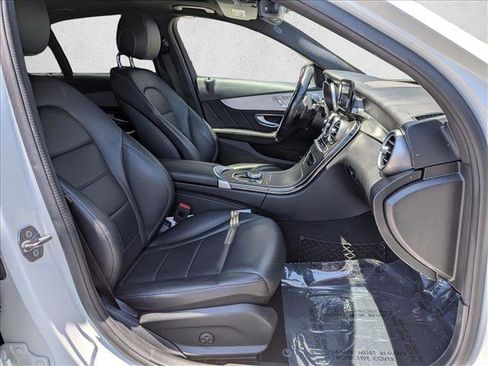 Certified 2019 Mercedes-Benz C 300 4MATIC Sedan image 21
