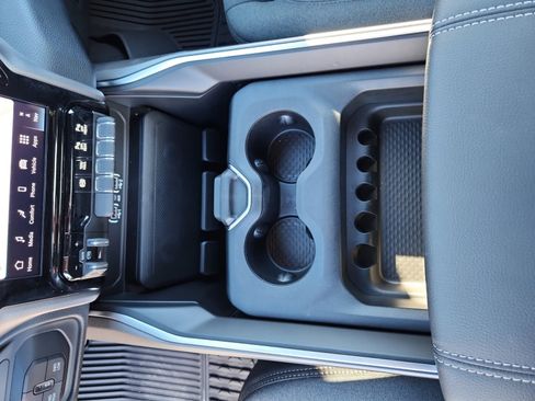 New 2025 RAM 2500 Big Horn image 15