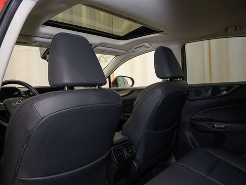 Used 2022 Lexus NX 350h AWD image 10