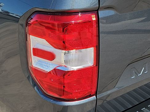 New 2025 Ford Maverick XLT image 39