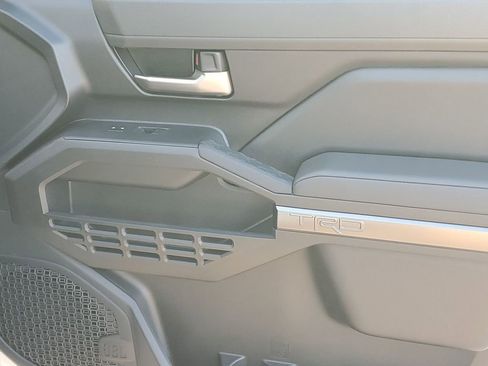 Used 2024 Toyota Tacoma TRD Off-Road image 45