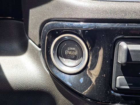 Used 2025 Chevrolet Silverado 2500 High Country w/ High Country Premium Package AWD/4WD image 34