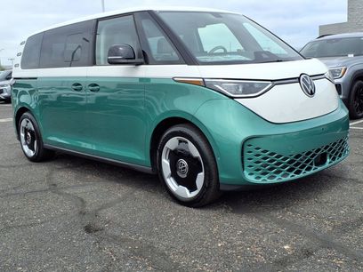 New 2025 Volkswagen ID. Buzz Pro S Plus