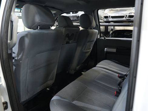 Used 2015 Ford F250 XLT w/ XLT Value Package image 36