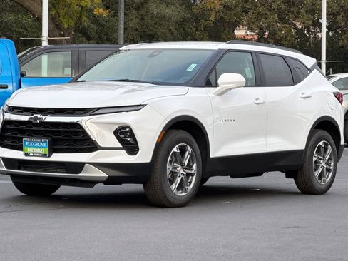 New 2026 Chevrolet Blazer LT w/ Convenience Package AWD/4WD image 7