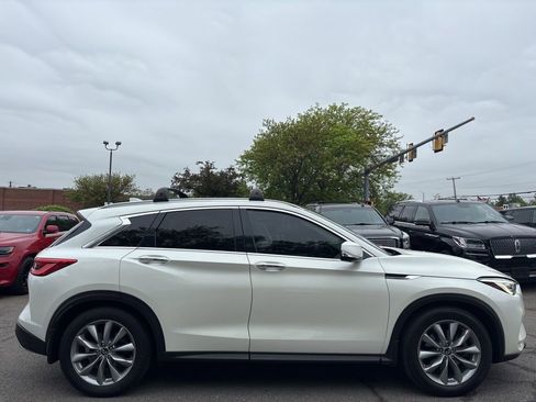 Used 2019 INFINITI QX50 Essential w/ Premium Heat Package AWD/4WD image 6