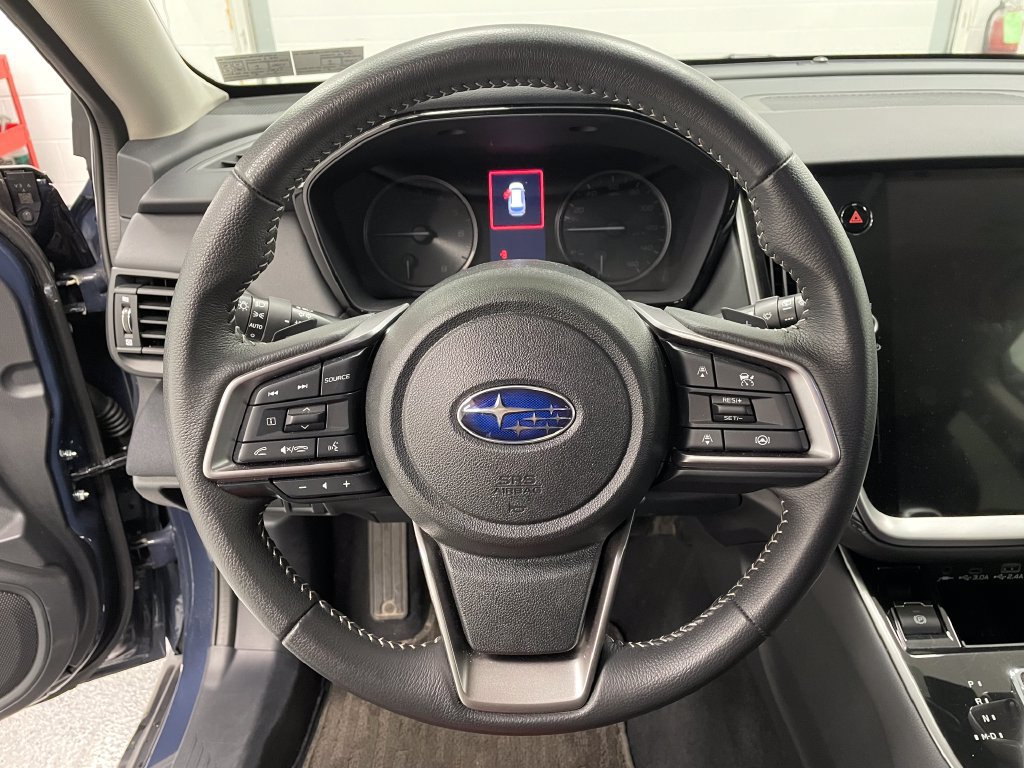 Used 2025 Subaru Outback Premium AWD/4WD image 8