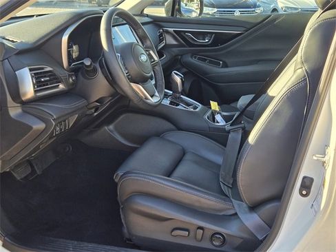 Used 2023 Subaru Outback Limited image 13