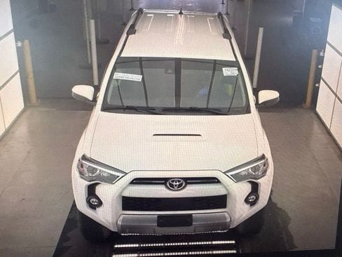 Used 2023 Toyota 4Runner TRD Off-Road AWD/4WD image 11