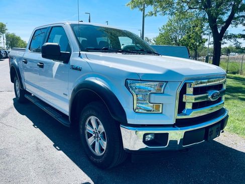 Used 2017 Ford F150 XLT w/ Trailer Tow Package AWD/4WD image 9