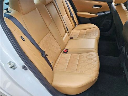 Used 2023 Nissan Sentra SV w/ SV Premium Package FWD image 18
