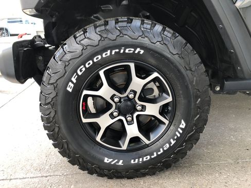 Used 2021 Jeep Wrangler Rubicon AWD/4WD image 4