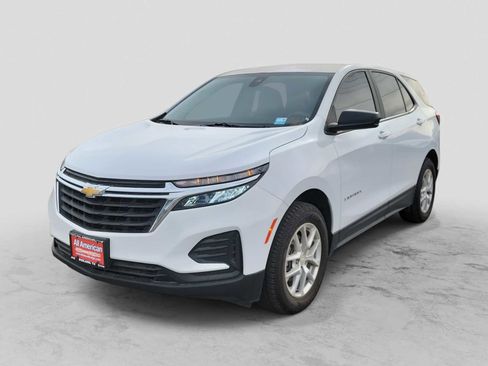 Used 2023 Chevrolet Equinox LS w/ LS Convenience Package image 1