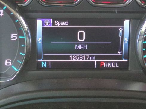 Used 2019 Chevrolet Suburban LT RWD image 34