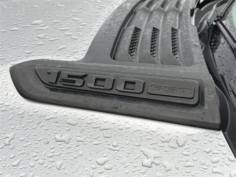 Used 2025 RAM 1500 Laramie w/ Night Edition AWD/4WD image 10