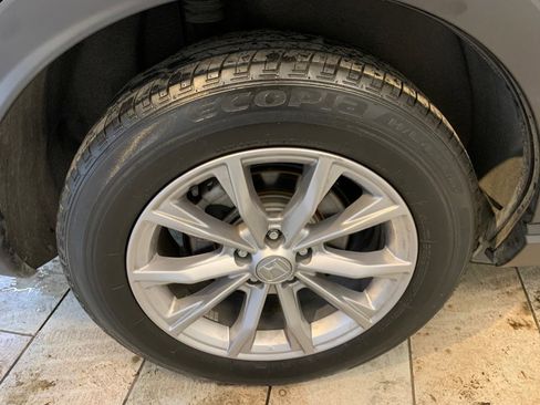 Used 2023 Honda CR-V EX-L image 10