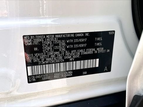 Used 2024 Toyota RAV4 XLE FWD image 16