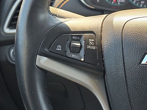 Used 2019 Chevrolet Trax LT w/ LT Convenience Package FWD image 22